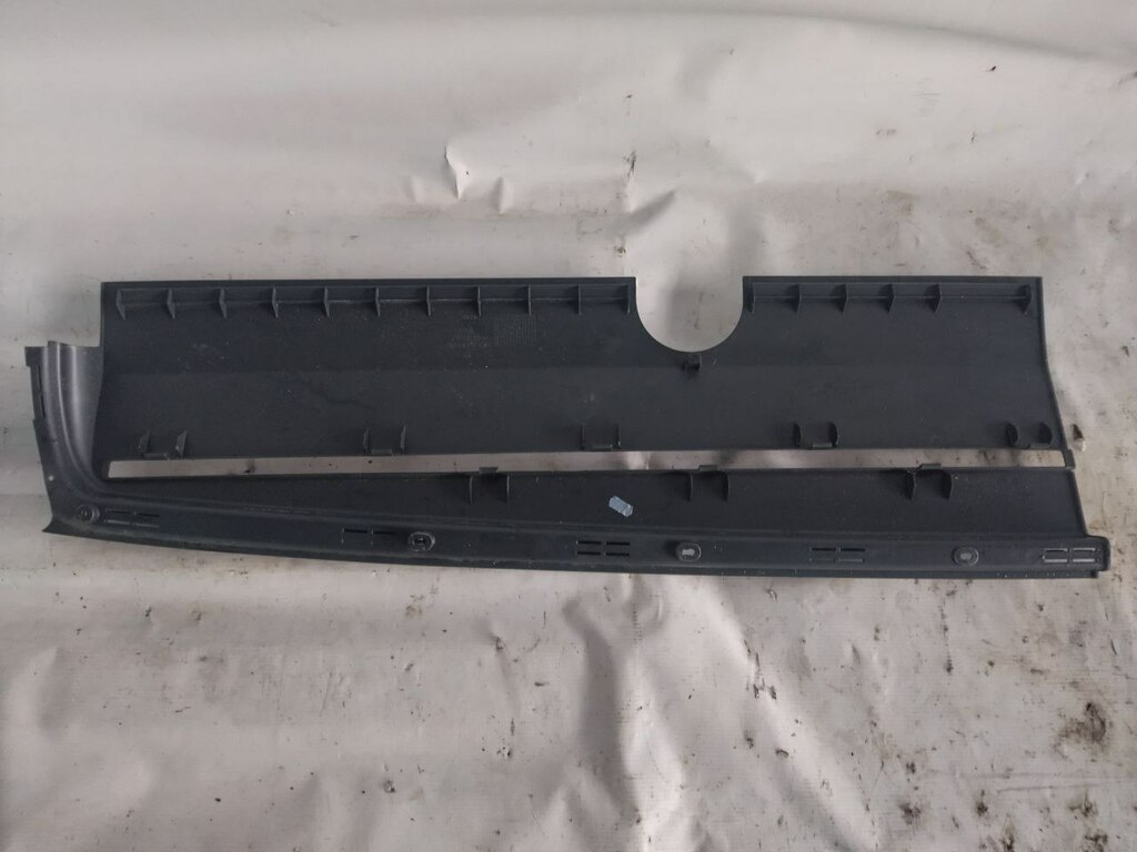 пластик кабины б/у - 1